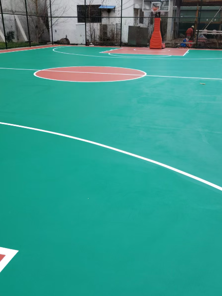 耒阳 球场长期使用易出现地面开裂